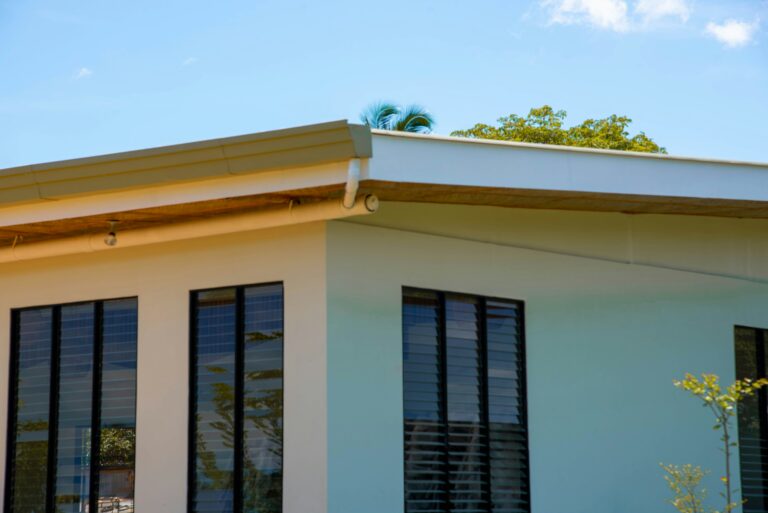 Casa em terreno de esquina